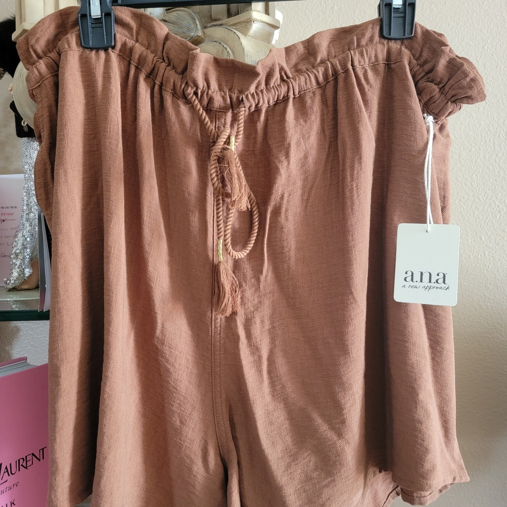 a.n.a Women's Rust Brown Drawstring Shorts